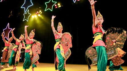 Малазийский культурный танец с ужином “шведский стол” и посещением Китайского квартала